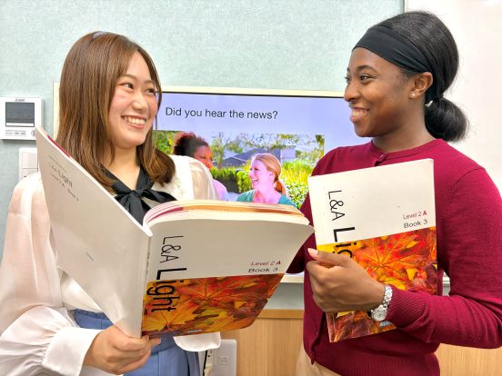 イーオン姪浜校では、楽しく英会話が学べます。