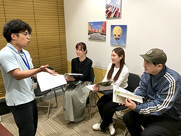 イーオン広島T-SITE校には、一緒に頑張る仲間がいます。