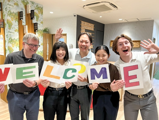 イーオン緑井スカイステージ校のは外国人講師と日本人更新のWサポートです。