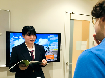 イーオン広島T-SITE校なら、大学生、高校生もしっかり学べます