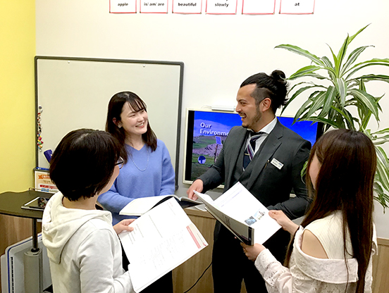 イーオン福山校なら、共に学ぶ仲間との出会いもあります。