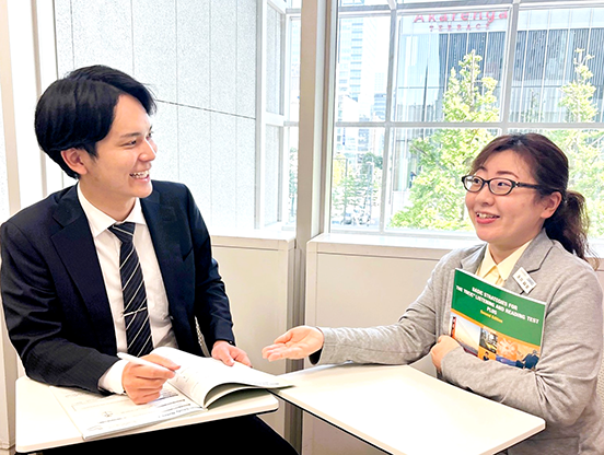 イーオン札幌本校では、生徒様に合わせた教材でしっかり学習をサポートします。