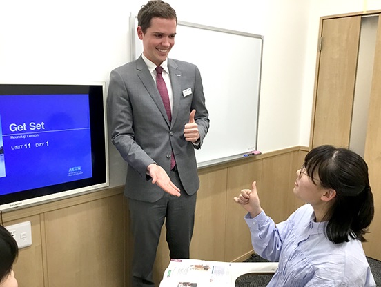 イーオンBiVi新さっぽろ校のスタッフが、生徒様の学びを全力でサポートします。