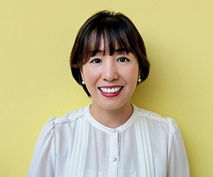 イーオン札幌本校の日本人講師のShino先生。