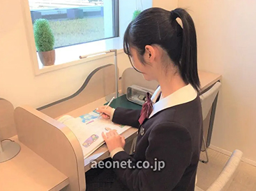 イーオン姫路ターミナルスクエア校は、OPEN時間内なら自習室を好きなだけ利用できます。