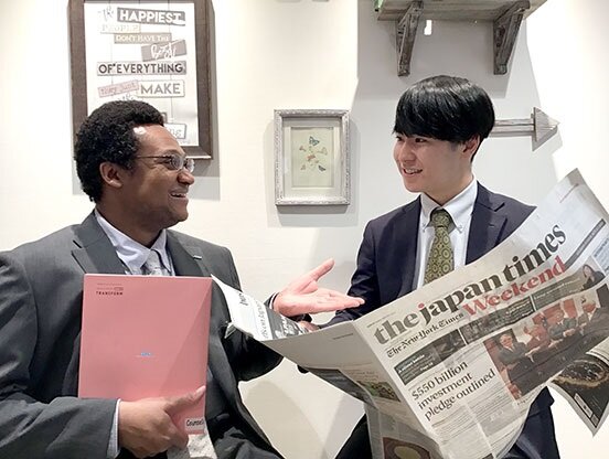 イーオン西宮北口校のスタッフが、生徒様を安心して学べるようサポートします。