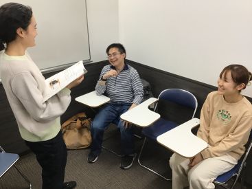 イーオン東戸塚校のスタッフが、生徒様を安心して学べるようサポートします。