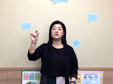 イーオン鶴見校は、スピーチコンテストにて日頃の成果を発表する場を設けています。