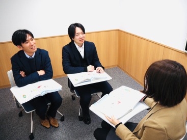 イーオン仙台泉中央校の講師は、親しみやすく明るい雰囲気です。