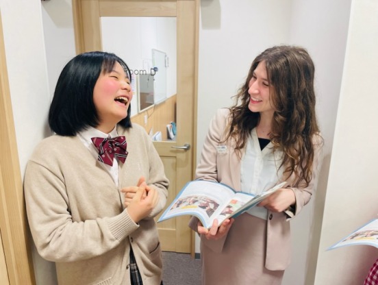 イーオン仙台泉中央校なら、会議・商談・プレゼンに強い英語スキルを身につけられます。