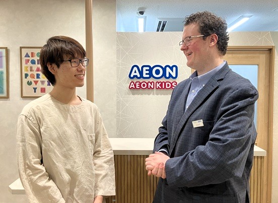 イーオン奈良学園前校のスタッフは、生徒様の成長をしっかり支えます。