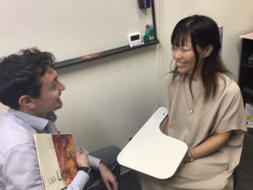 イーオン梅田阪急ターミナルビル校は、生徒様を丁寧にサポートいたします。