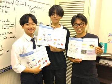 イーオン高槻校は、生徒様が安心して学べるようスタッフが支援します。