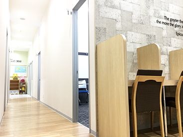 イーオンエルミこうのす校では、生徒様を全力でサポートする体制を整えています。