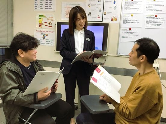 イーオン瀬田校は実践的なレッスンの中でたくさんアウトプットしていきます