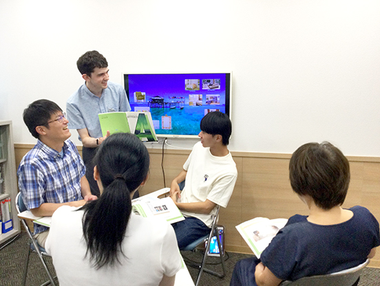 イーオン松江校は、仲間と学ぶから楽しい、初心者でも安心して楽しく学んでいただけるレッスンです。