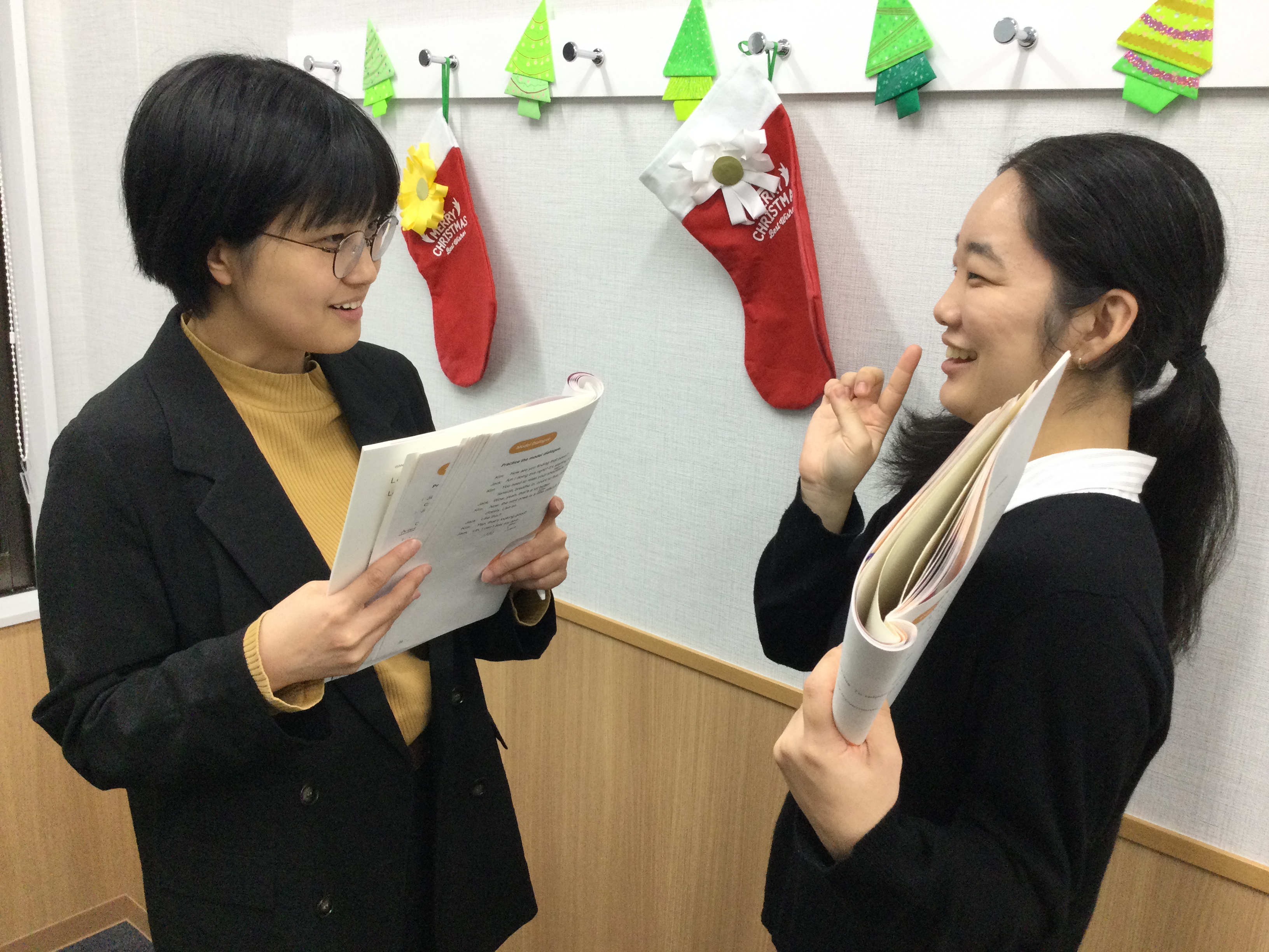 イーオン静岡草薙校のスタッフは、生徒様の学習を力強くサポートします。