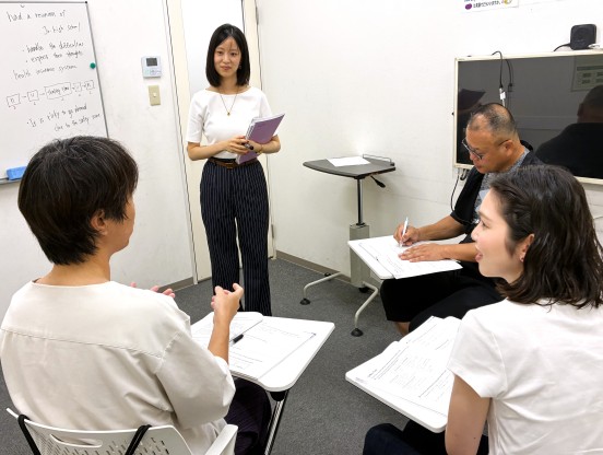 イーオン藤枝校には老若男女問わず多数の方が在籍しており、有意義な学びの時間をご提供させていただいております。