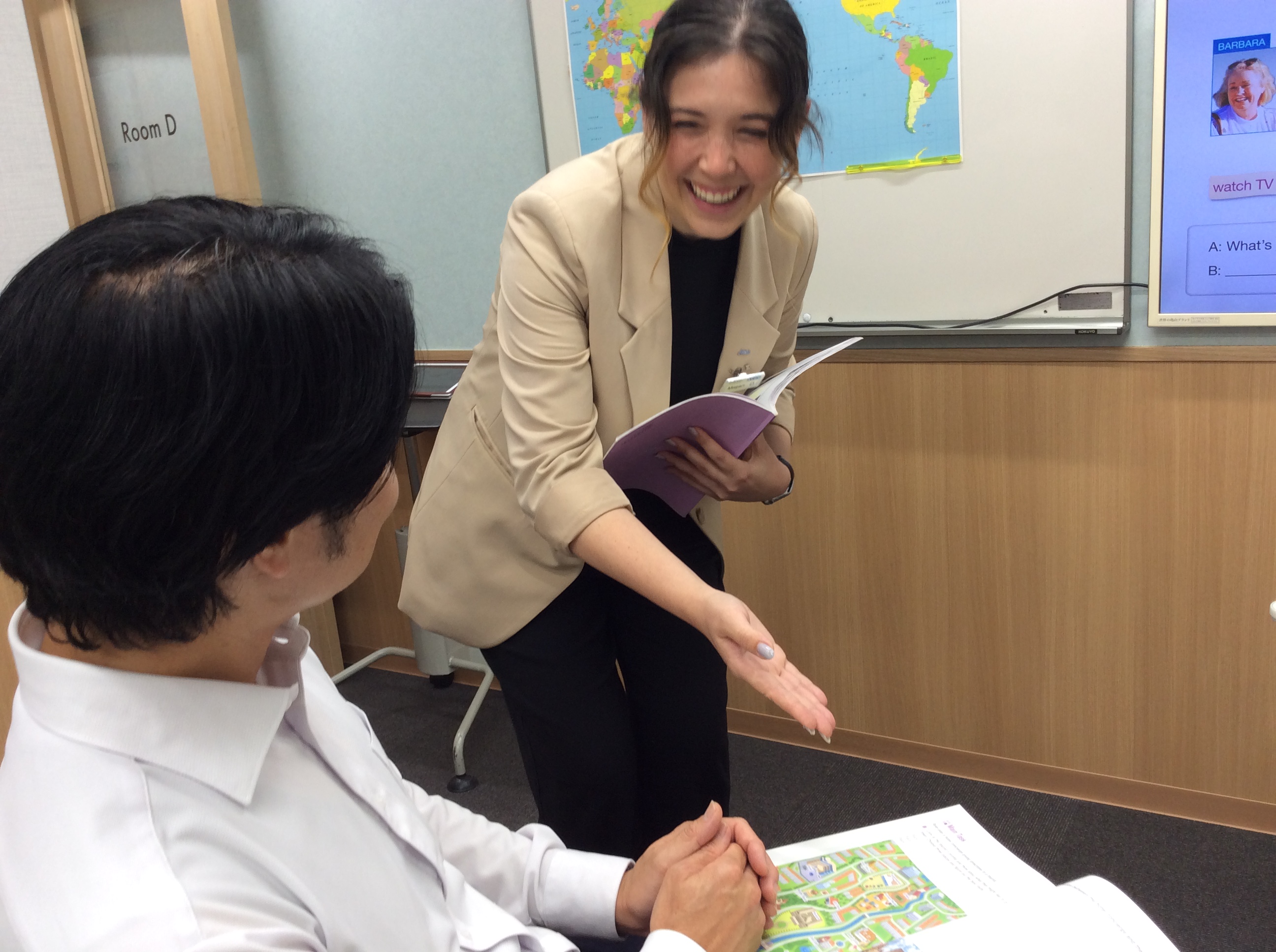 イーオン池袋本校では、平日のお昼間なら、通常よりおトクにレッスンが受講できるプライベートレッスンがおすすめ。