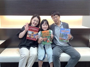 イーオン豊洲シエルタワー校は、お子様と一緒に通学されているご家族が何組もいらっしゃいます。