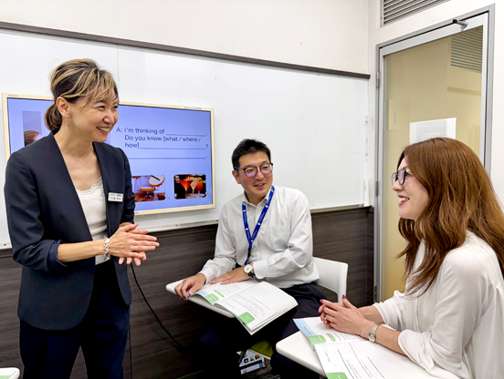 イーオンアルカキット錦糸町校には、楽しく学べる雰囲気を作る講師がいます。