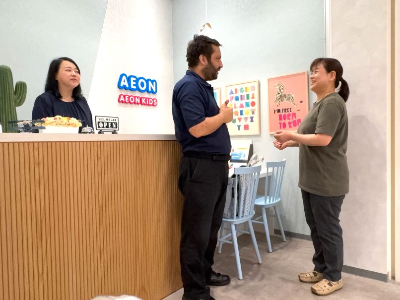 レッスン前後の時間に先生に気軽に質問や相談ができます。