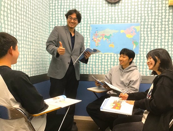 イーオン和歌山ガーデンパーク校は、生徒様を全力でサポートする体制を整えています。